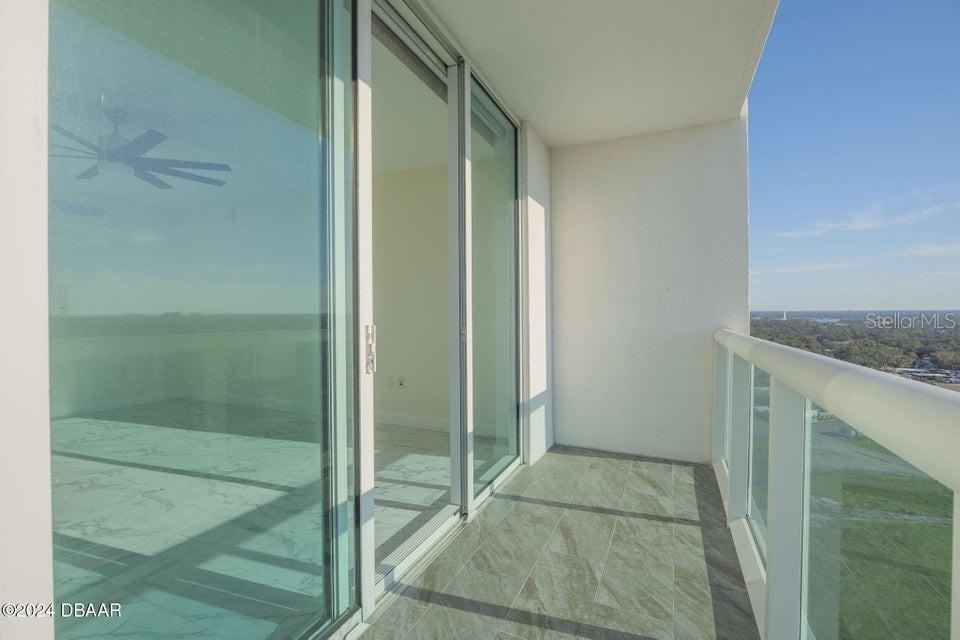 Image 18 of 45 For 231 Riverside Drive 2010-1