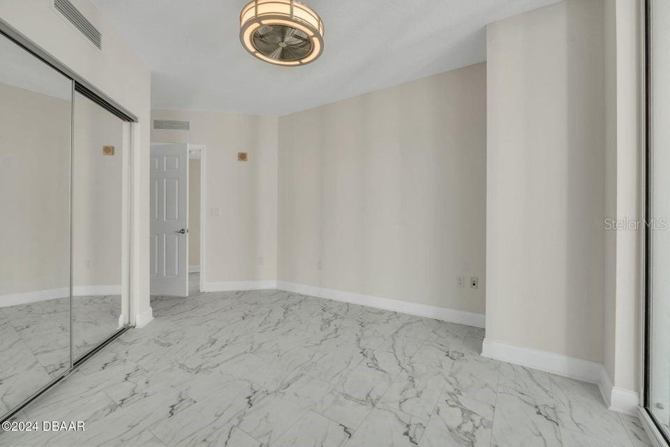 Image 23 of 45 For 231 Riverside Drive 2010-1