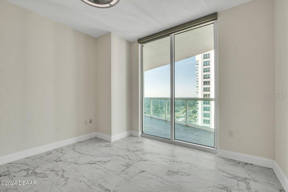 Image 24 of 45 For 231 Riverside Drive 2010-1