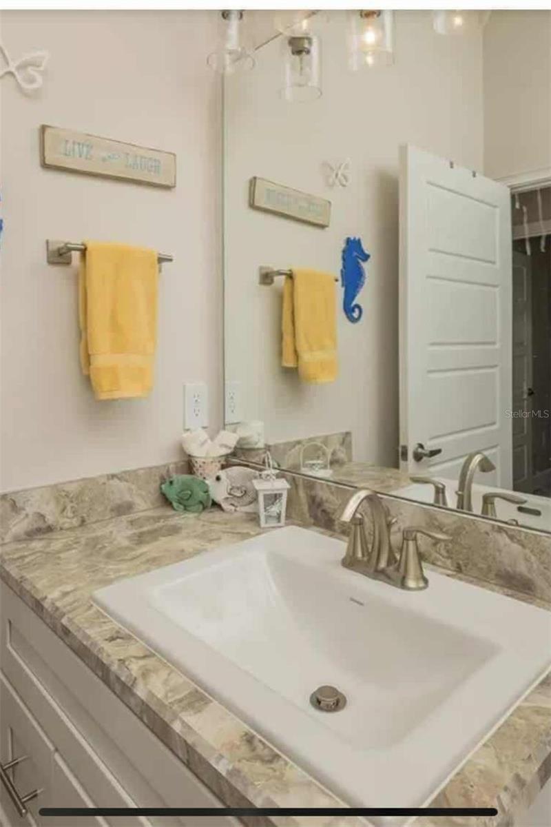 Image 24 of 40 For 25 Rivertown Road