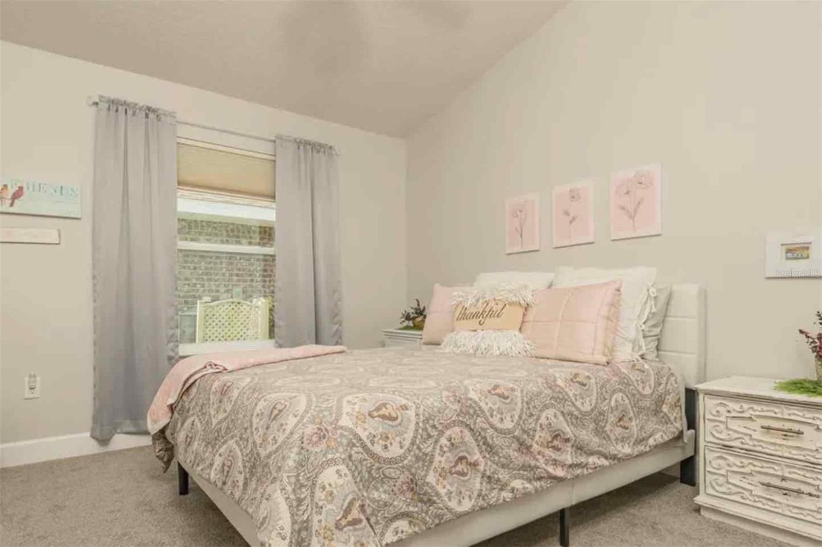 Image 25 of 40 For 25 Rivertown Road