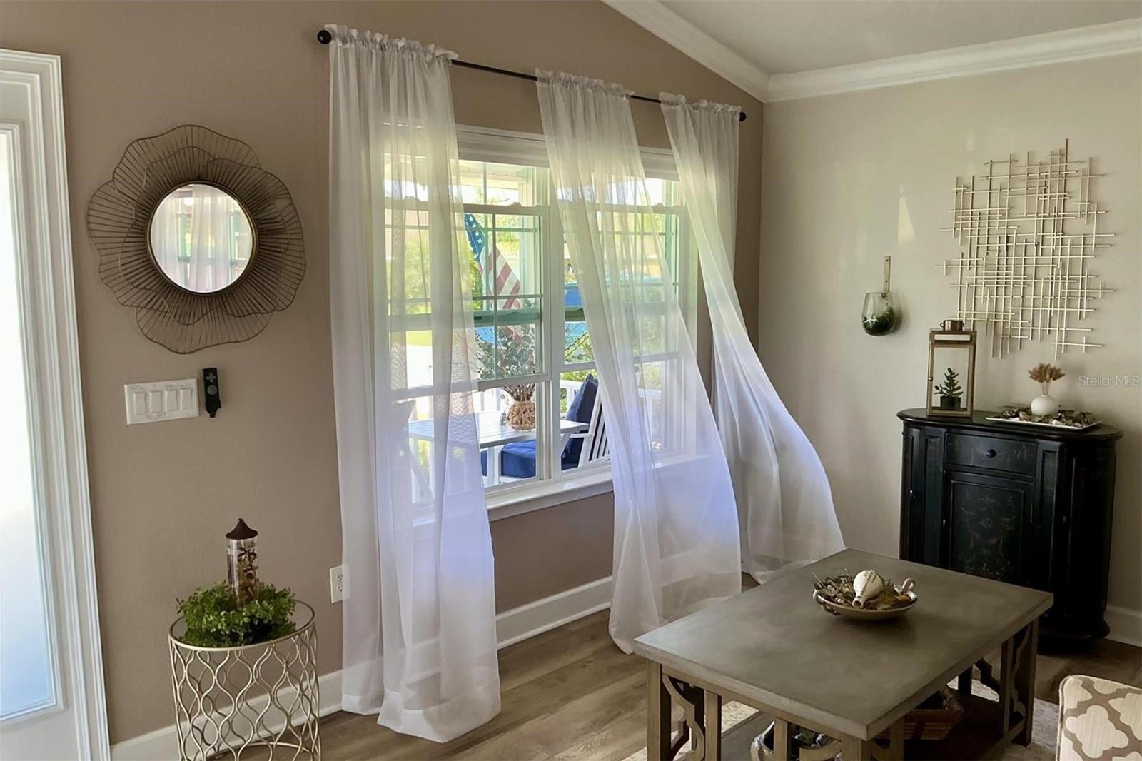 Image 5 of 40 For 25 Rivertown Road