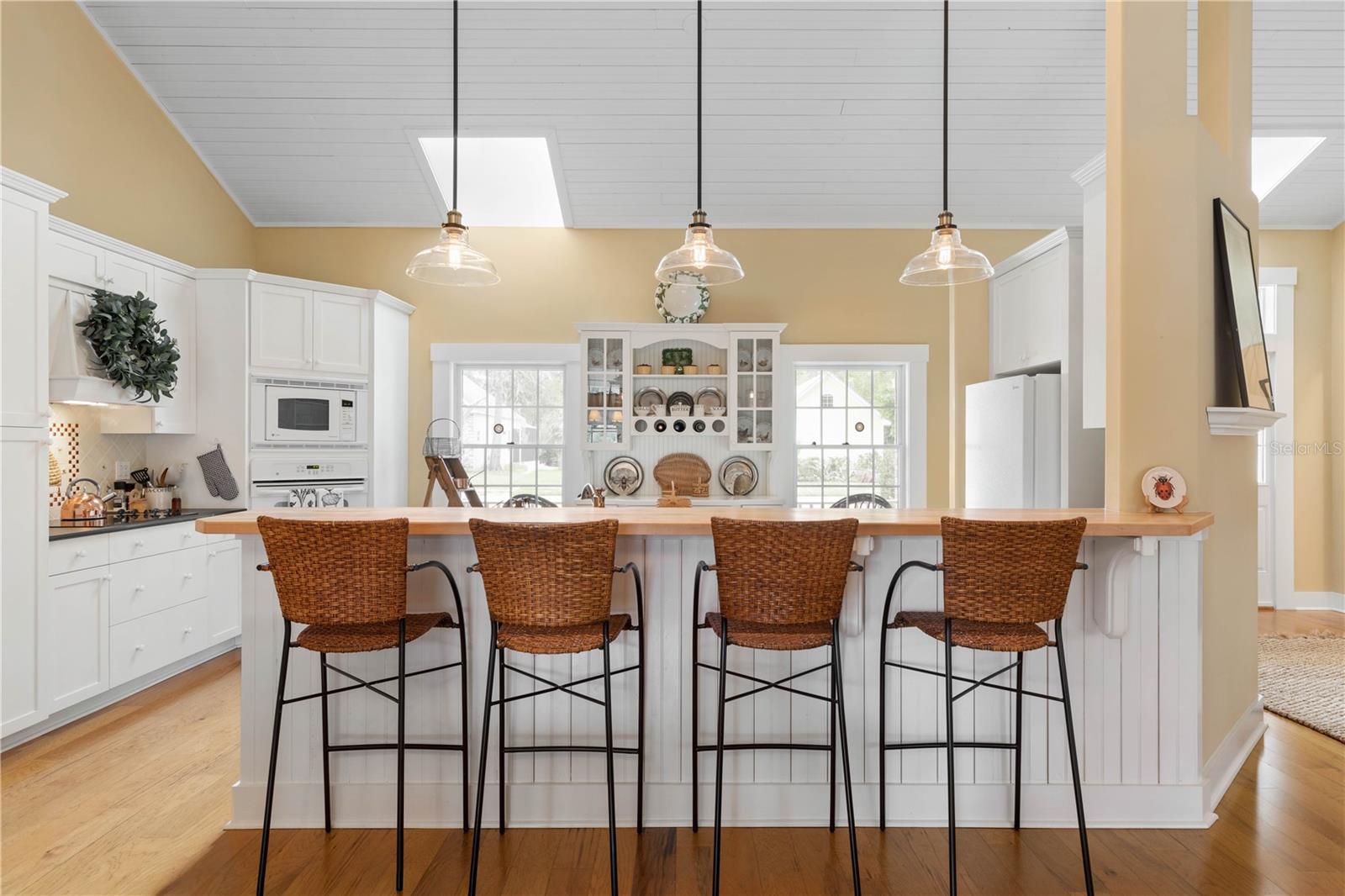 Image 12 of 42 For 5 Hanover Drive