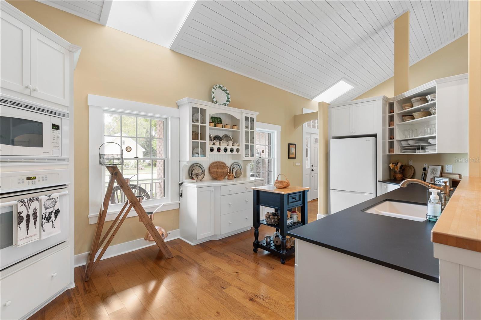 Image 15 of 42 For 5 Hanover Drive