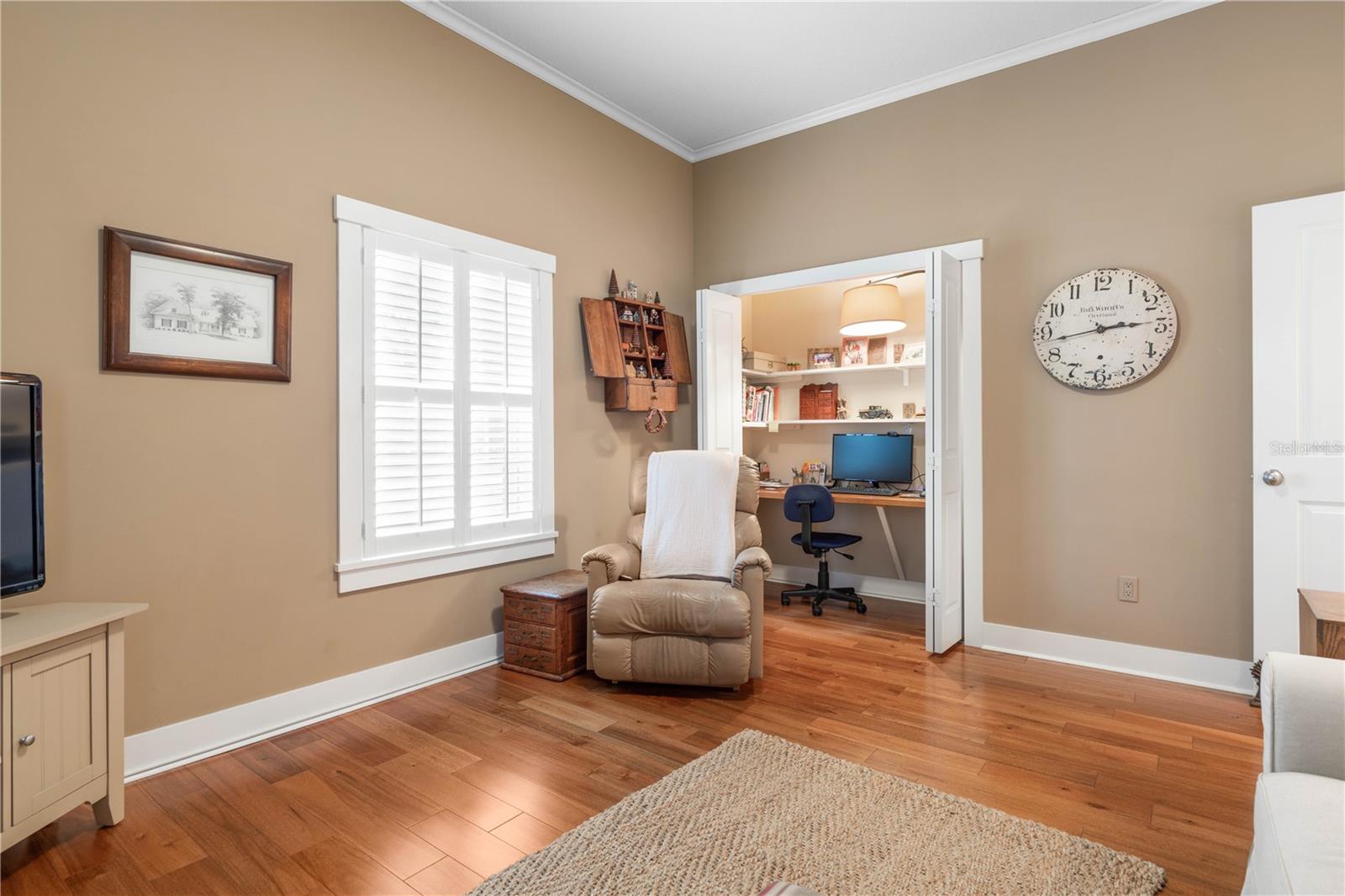 Image 38 of 42 For 5 Hanover Drive