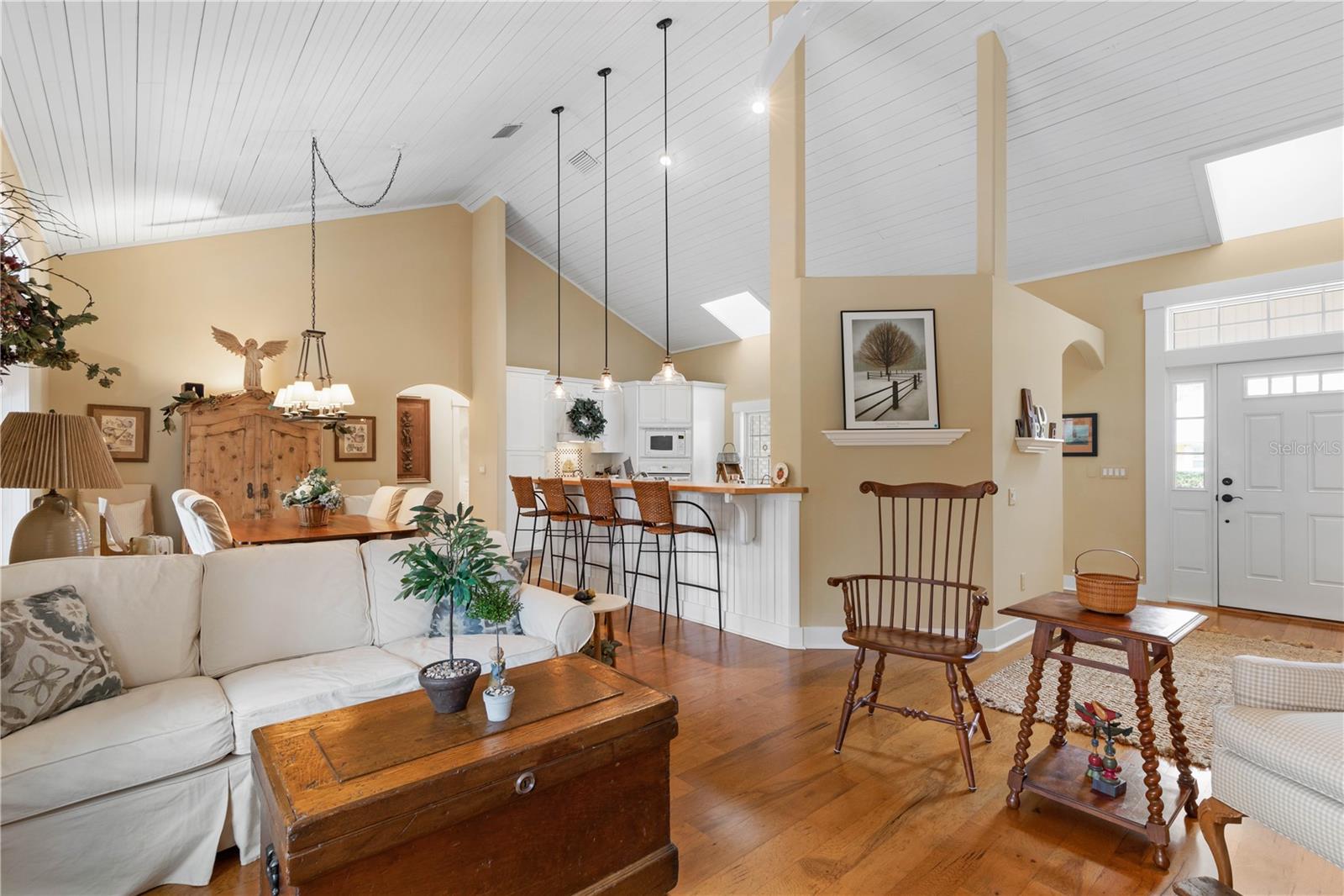 Image 8 of 42 For 5 Hanover Drive