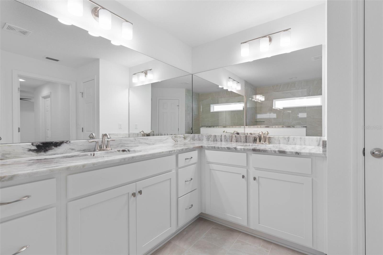 Image 22 of 30 For 3 Zaun Court