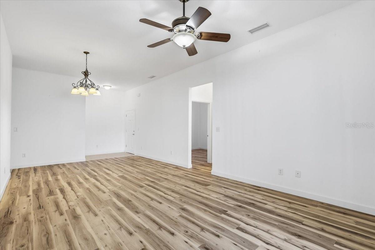 Image 15 of 41 For 605 Golden Lake Loop 12-4