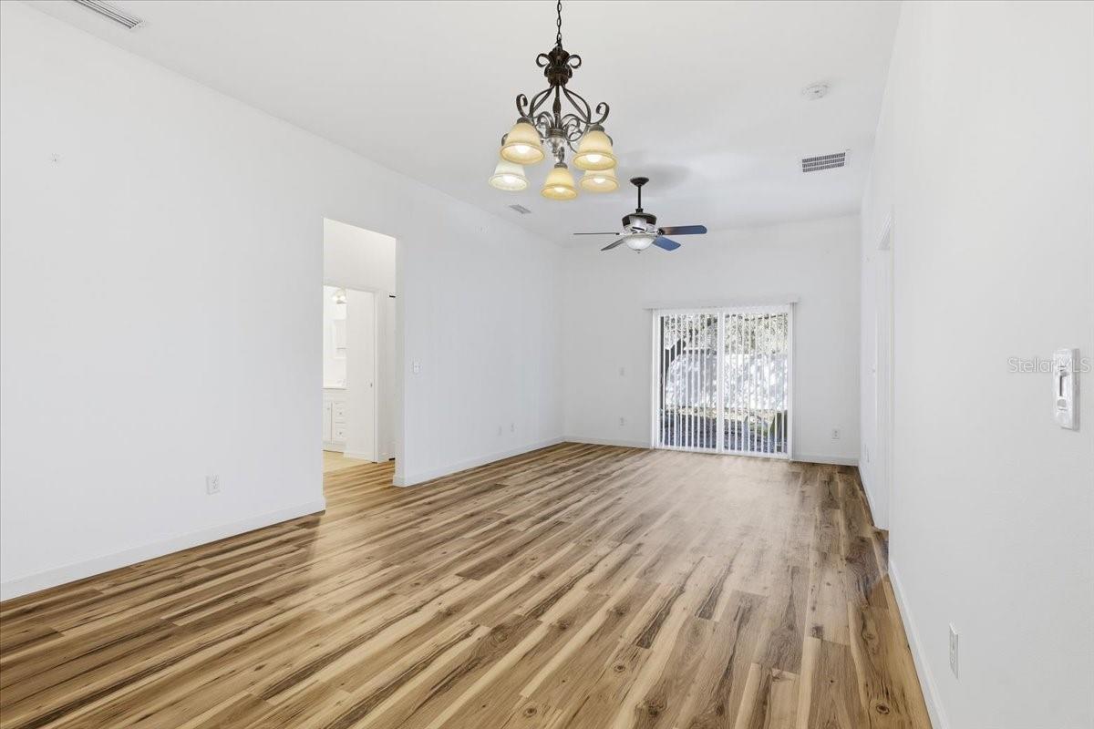 Image 20 of 41 For 605 Golden Lake Loop 12-4