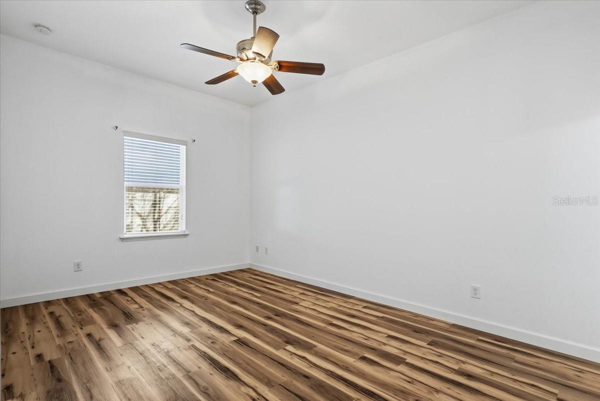 Image 21 of 41 For 605 Golden Lake Loop 12-4