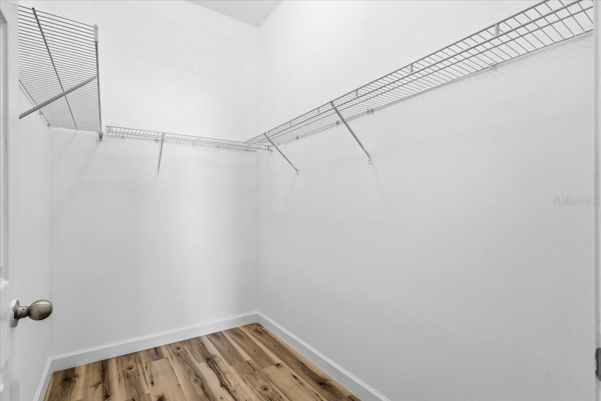 Image 26 of 41 For 605 Golden Lake Loop 12-4