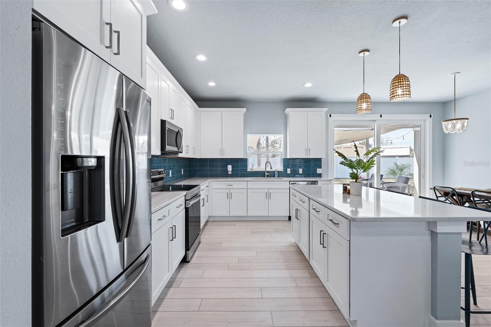 Image 23 of 51 For 13 Lemay Place