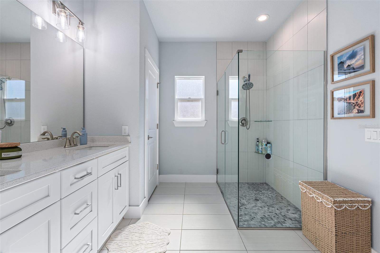 Image 28 of 51 For 13 Lemay Place