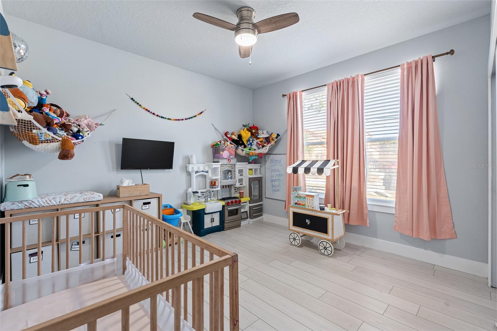 Image 36 of 51 For 13 Lemay Place