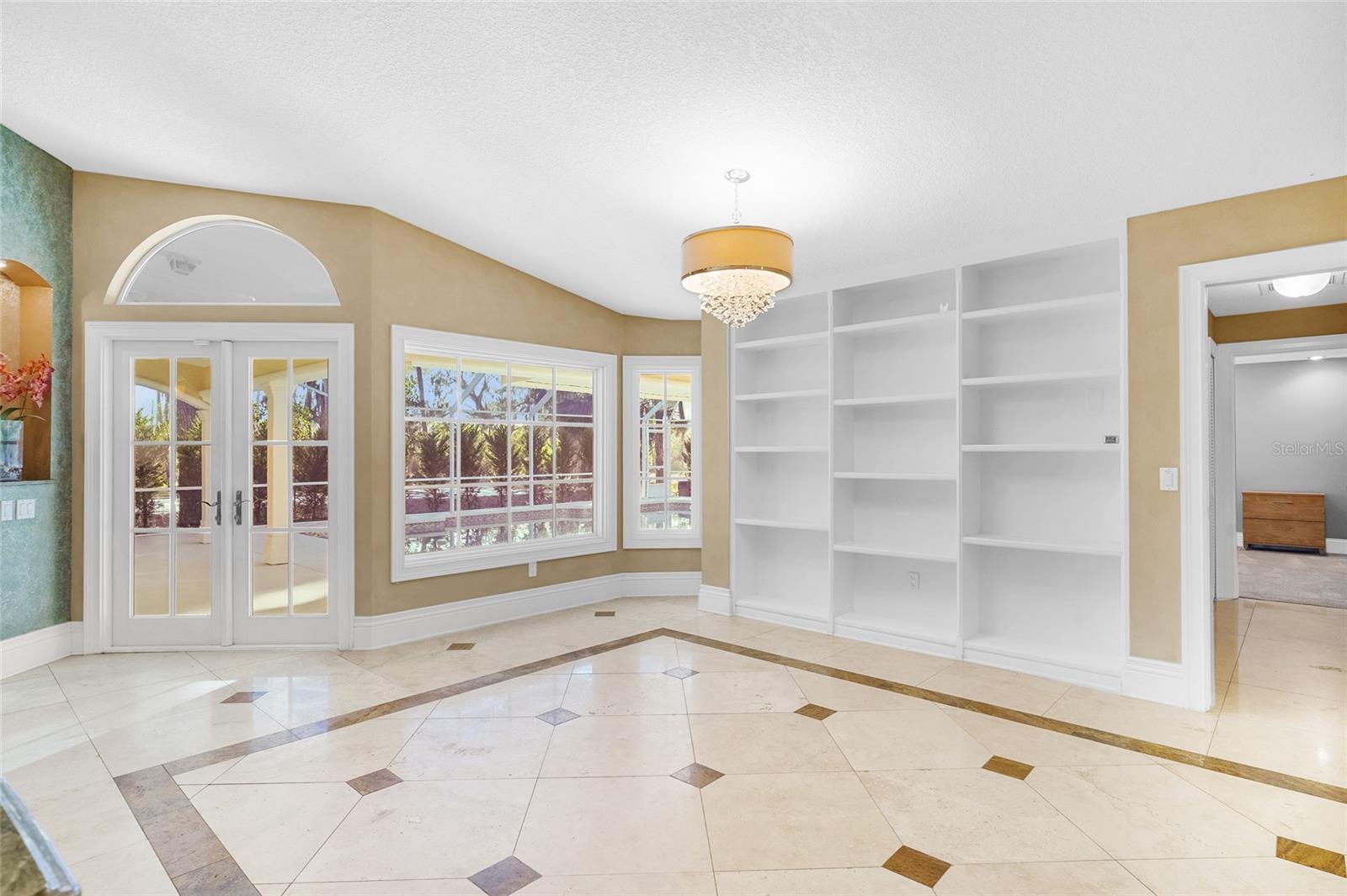 Image 14 of 72 For 1481 Lambert Avenue