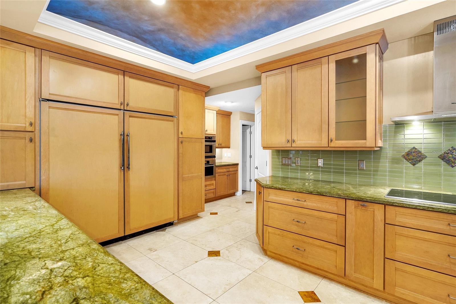 Image 17 of 72 For 1481 Lambert Avenue