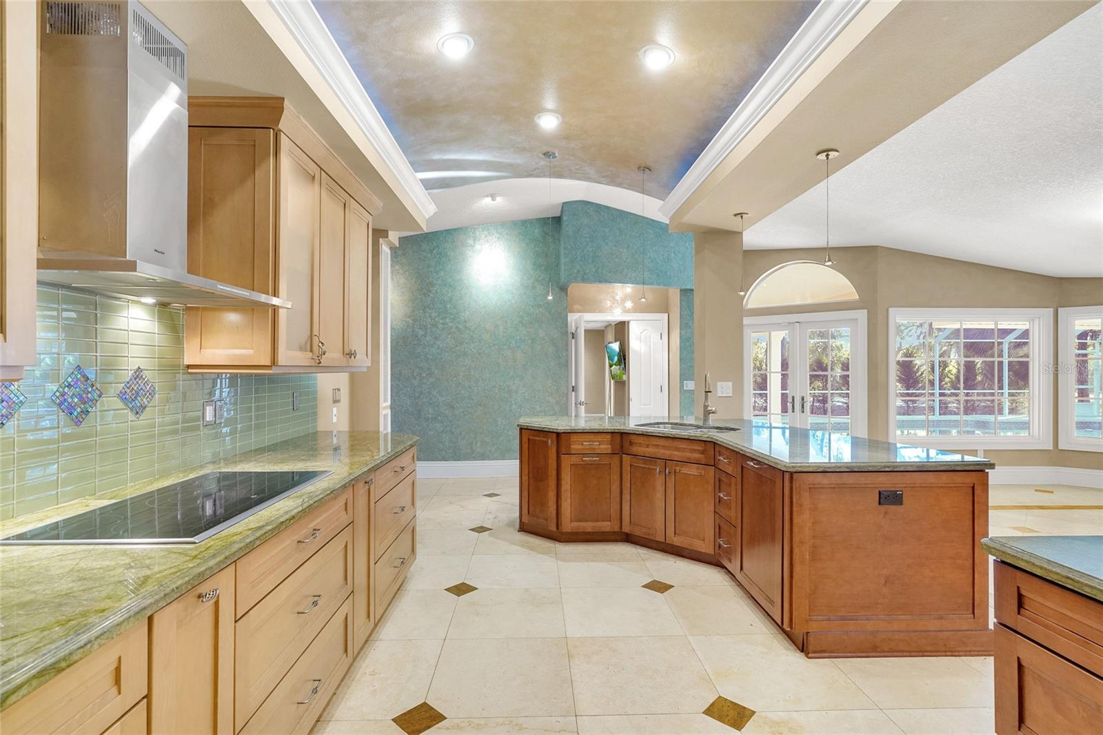 Image 18 of 72 For 1481 Lambert Avenue