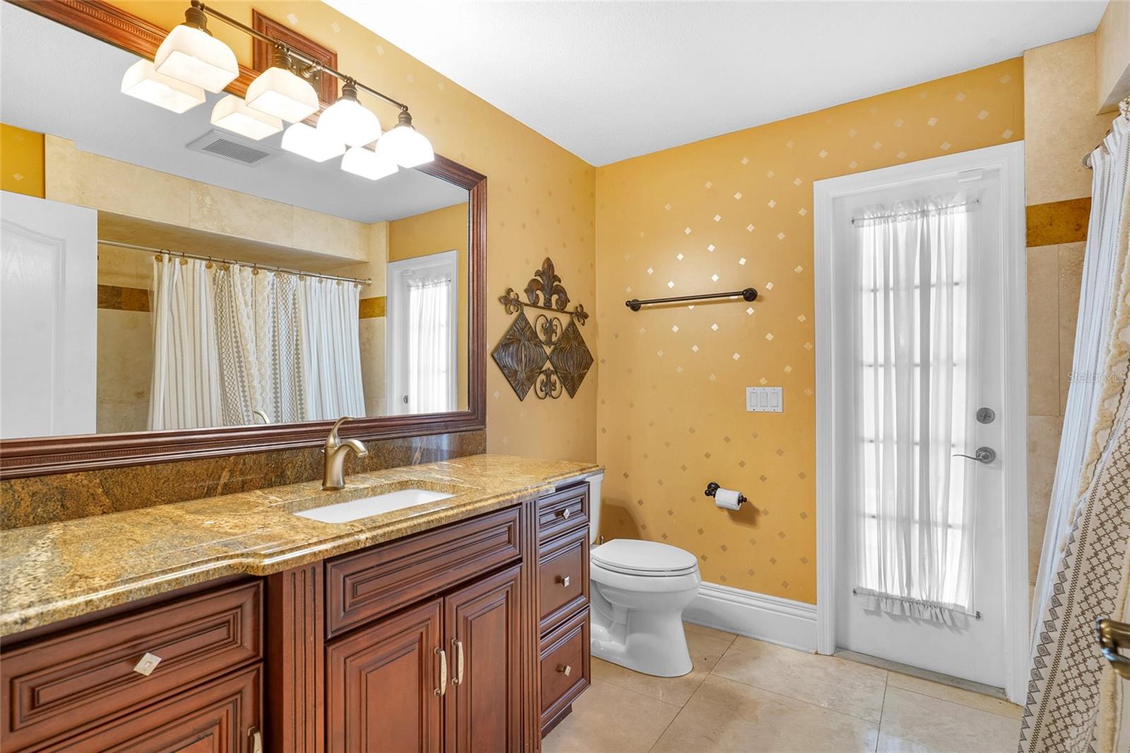 Image 34 of 72 For 1481 Lambert Avenue