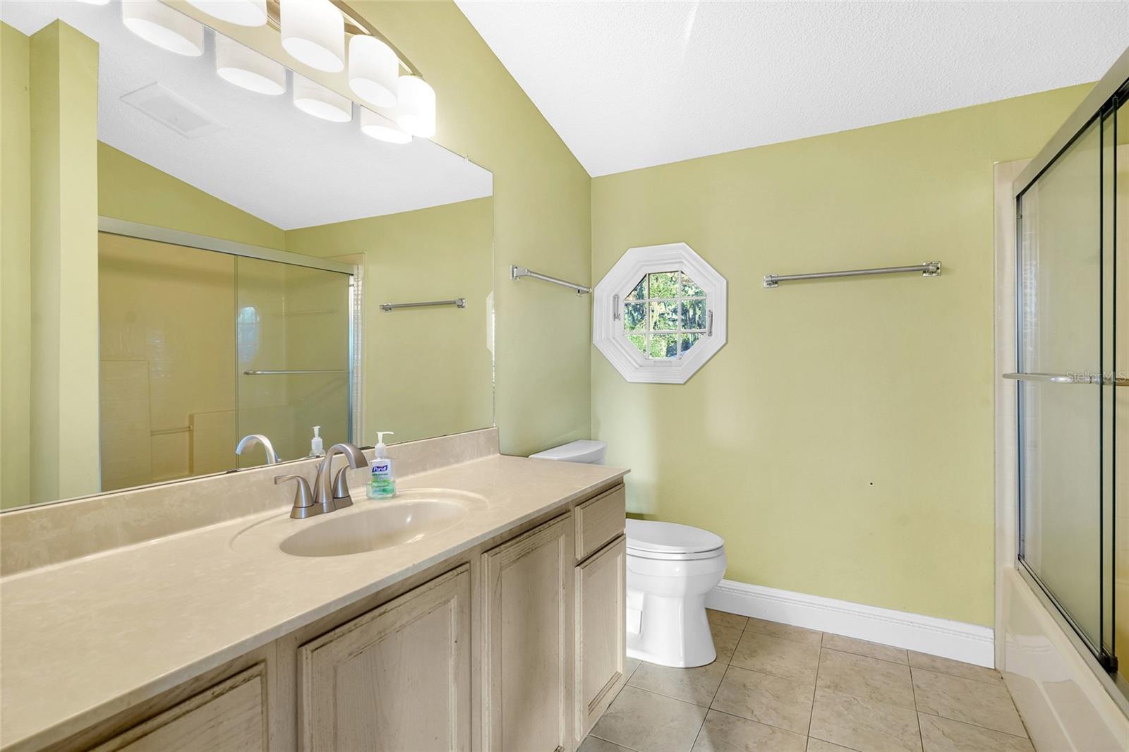 Image 54 of 72 For 1481 Lambert Avenue