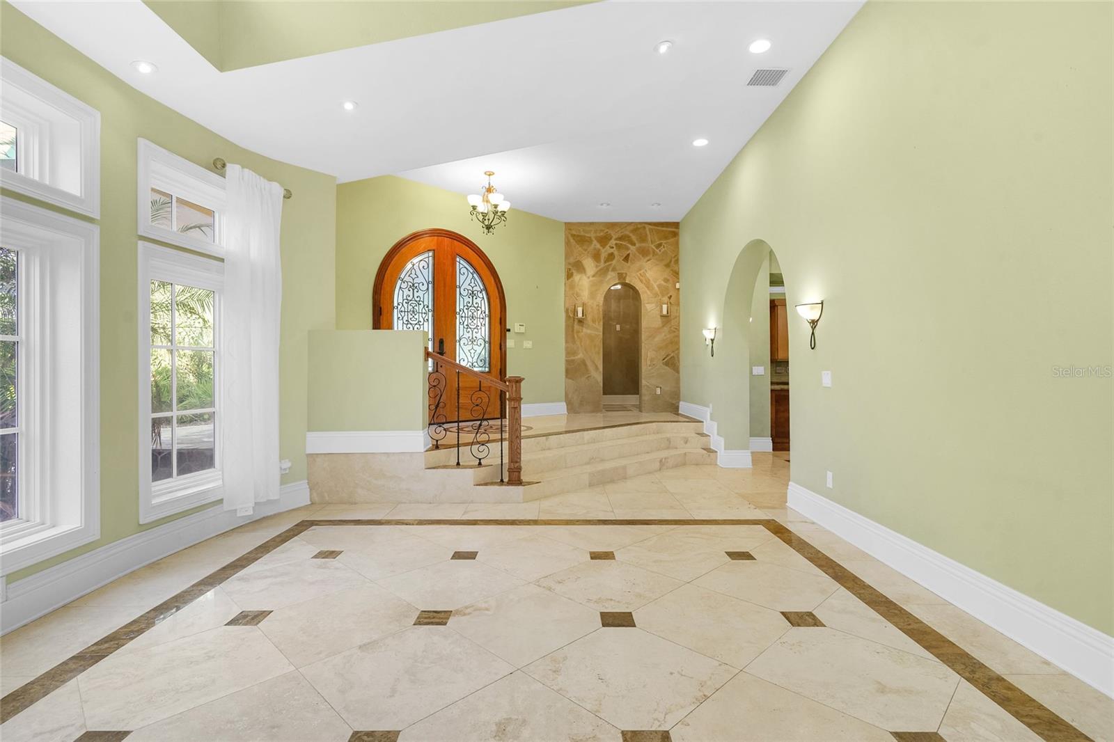 Image 7 of 72 For 1481 Lambert Avenue