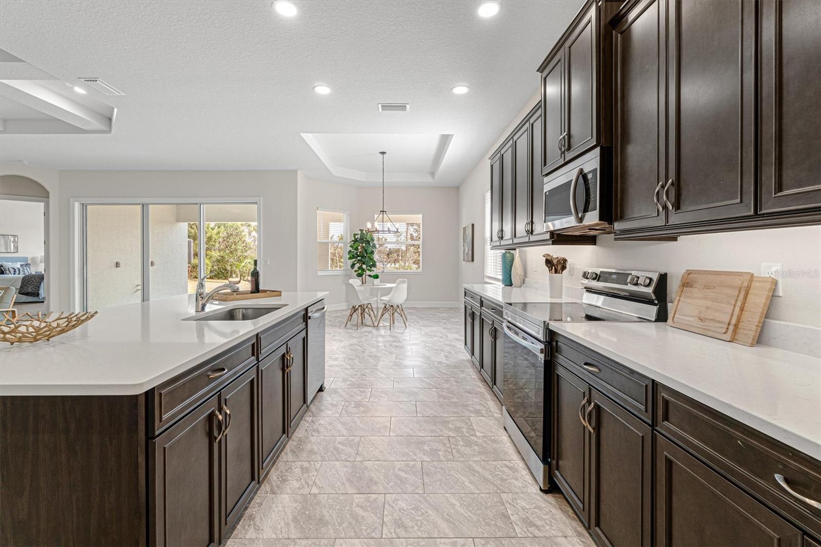 Image 11 of 65 For 82 Lakewalk Drive