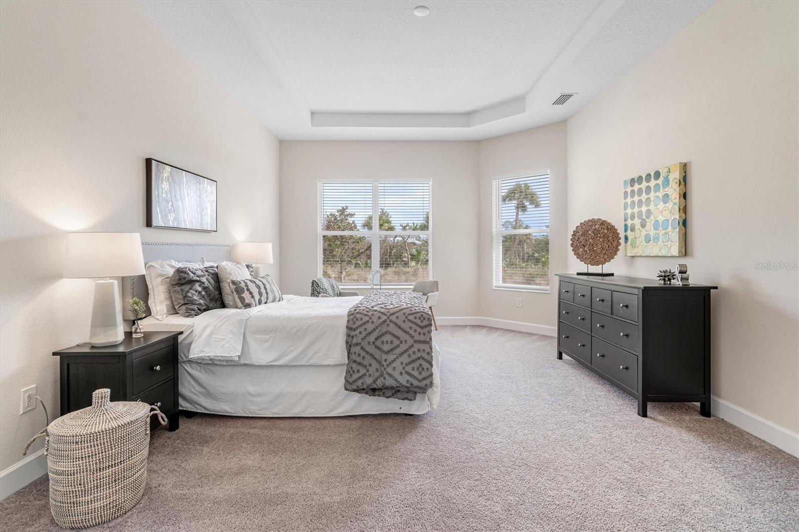 Image 19 of 65 For 82 Lakewalk Drive