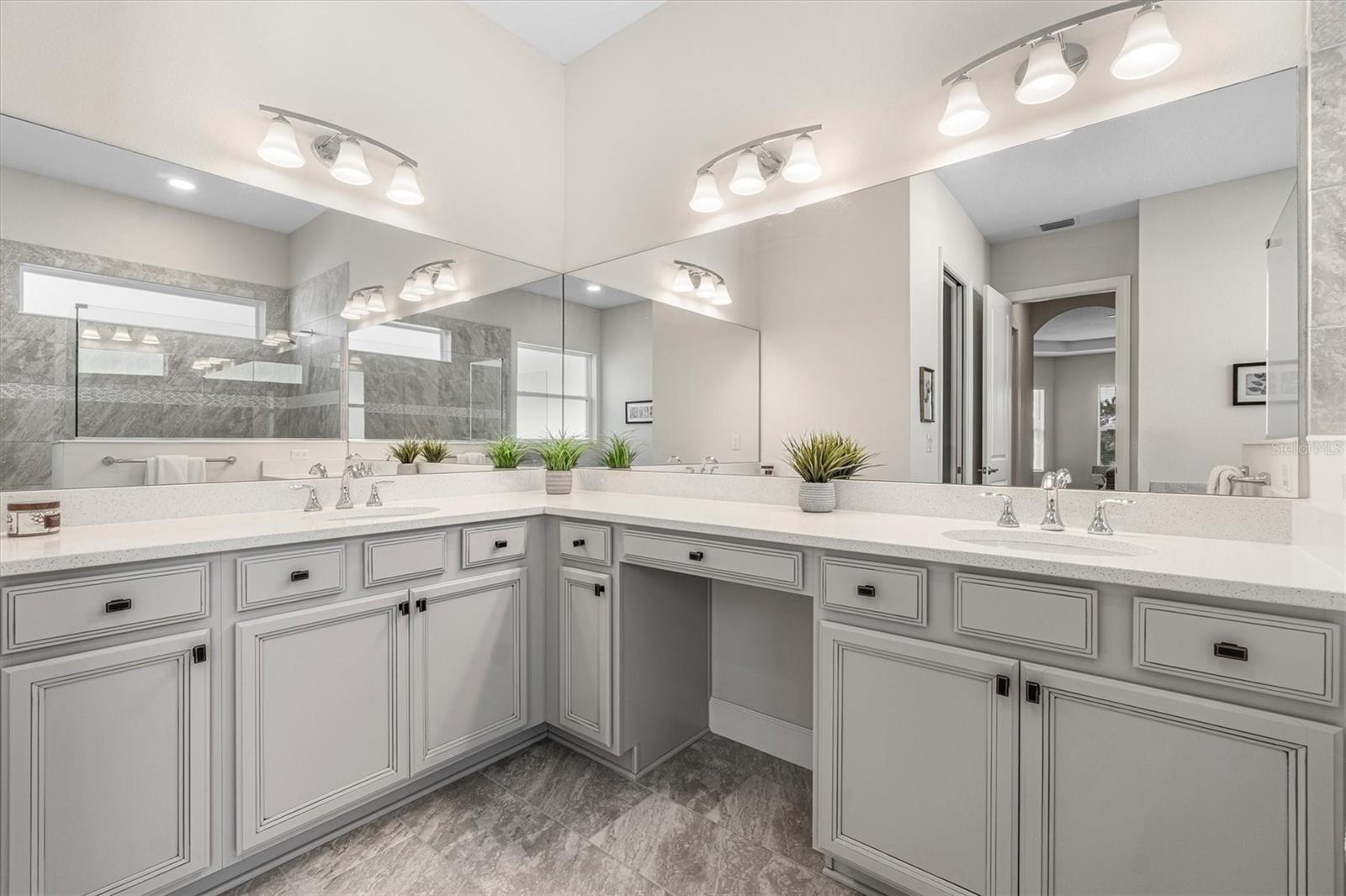 Image 25 of 65 For 82 Lakewalk Drive