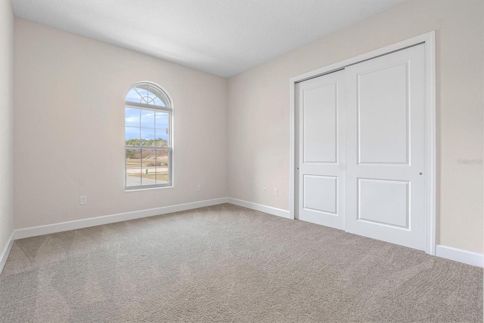 Image 30 of 65 For 82 Lakewalk Drive