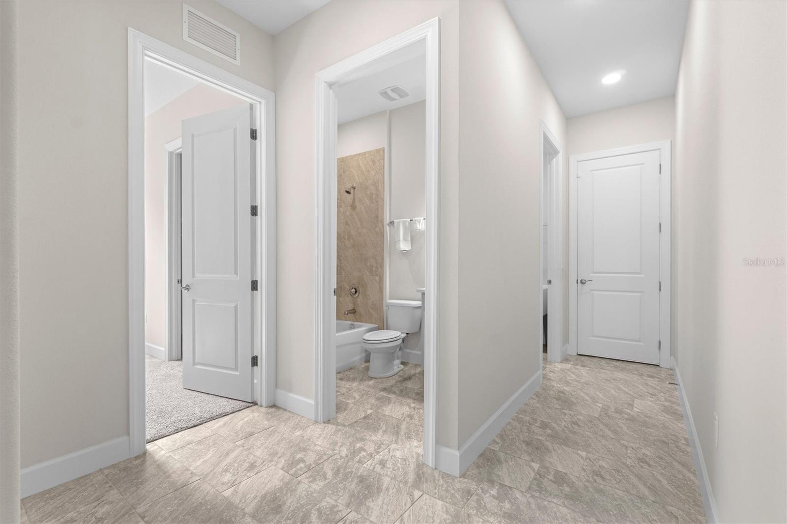 Image 33 of 65 For 82 Lakewalk Drive