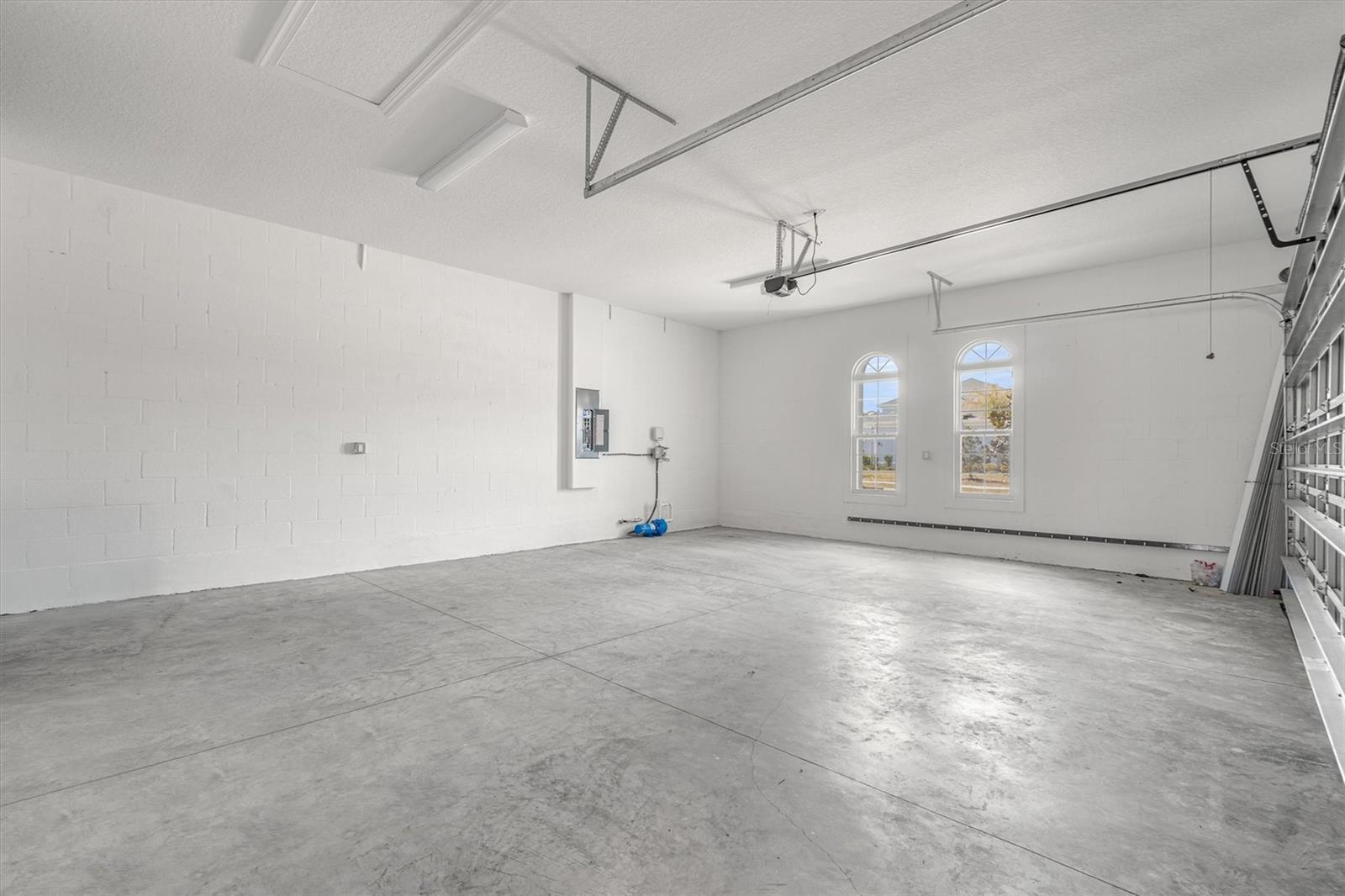 Image 39 of 65 For 82 Lakewalk Drive