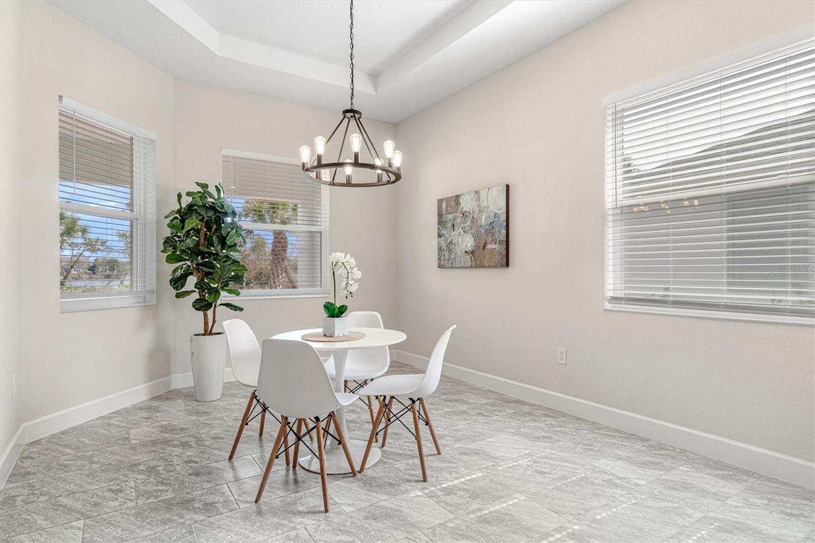 Image 6 of 65 For 82 Lakewalk Drive