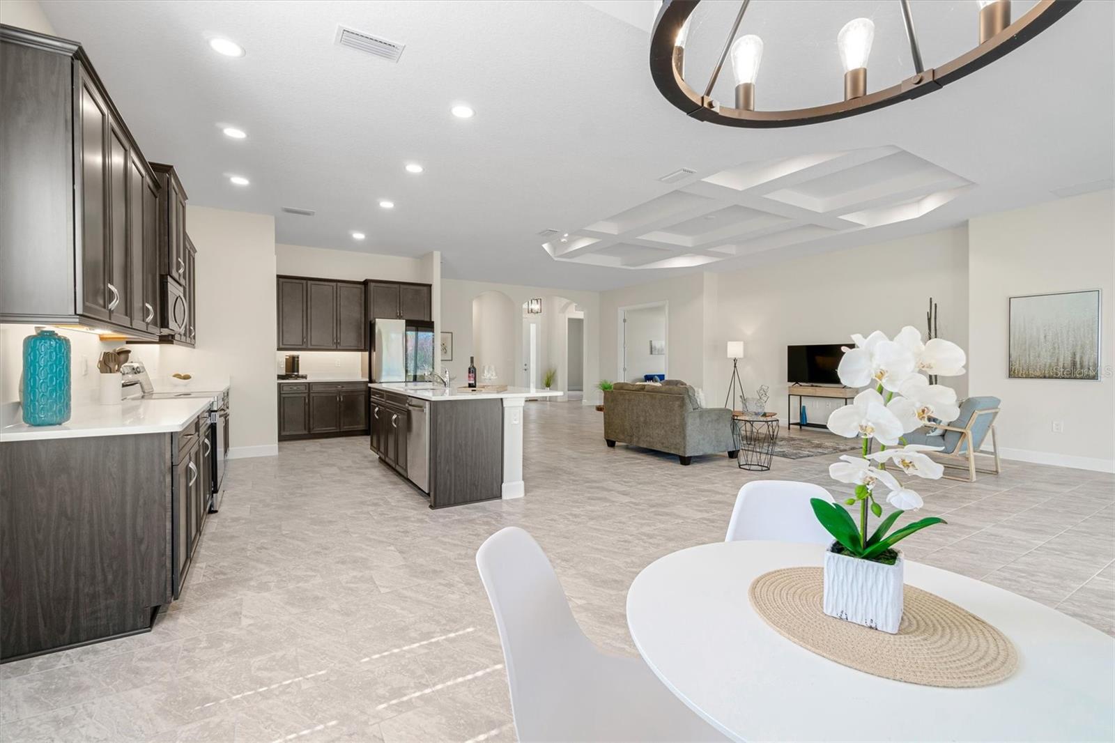 Image 7 of 65 For 82 Lakewalk Drive