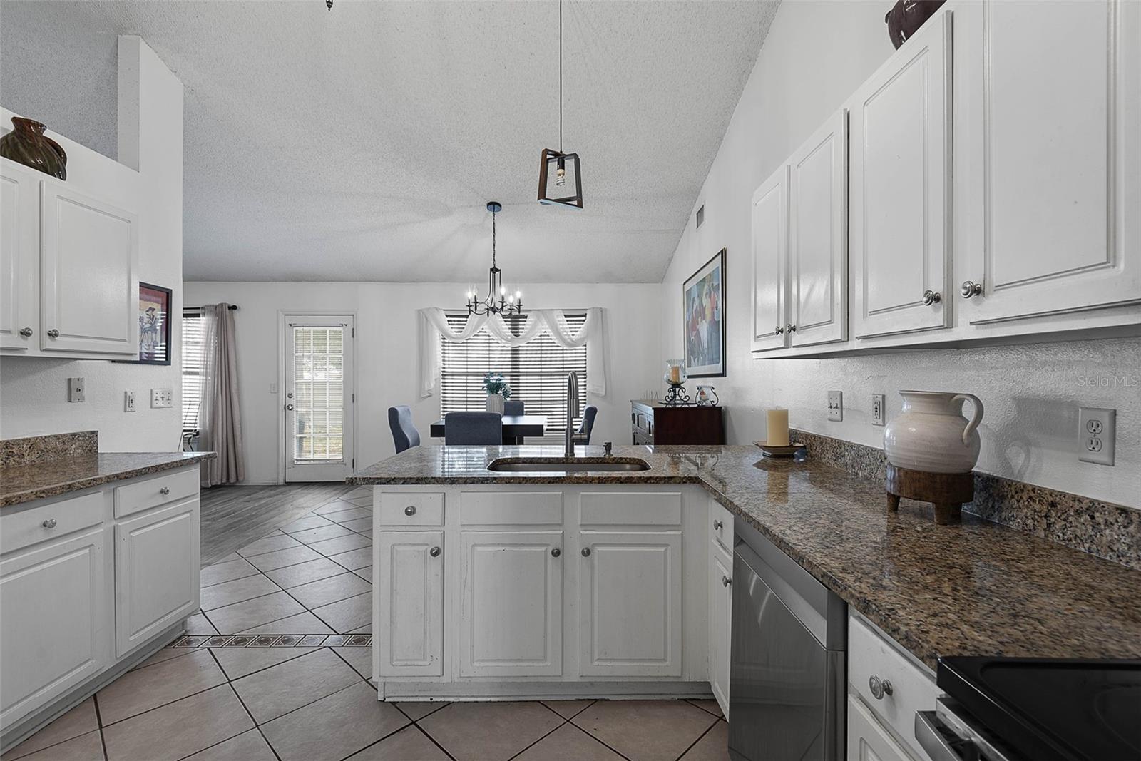 Image 19 of 42 For 31 Westmoreland Drive