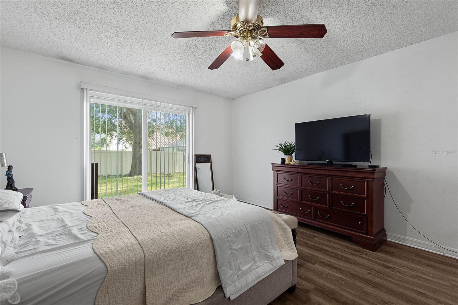 Image 24 of 42 For 31 Westmoreland Drive