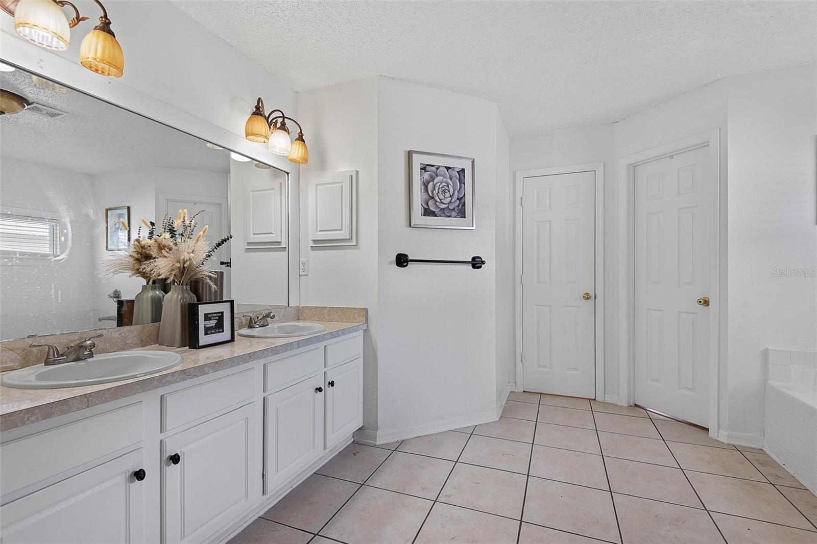 Image 26 of 42 For 31 Westmoreland Drive