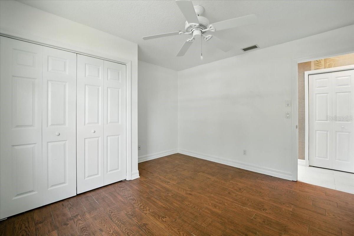 Image 23 of 69 For 13 Cottagegate Court