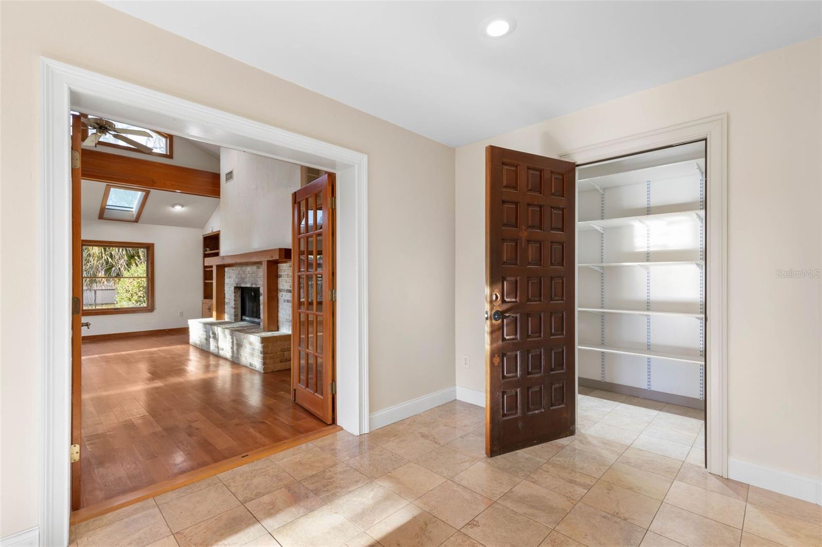 Image 19 of 89 For 322 Wellington Drive