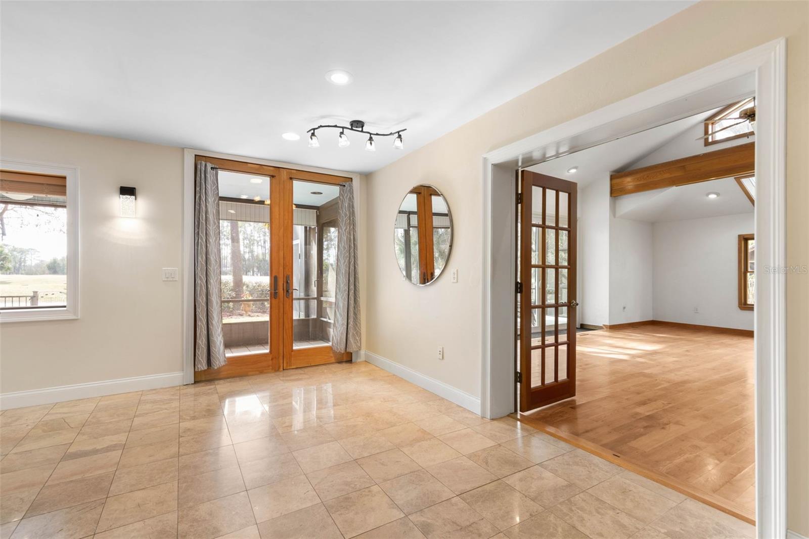 Image 21 of 89 For 322 Wellington Drive