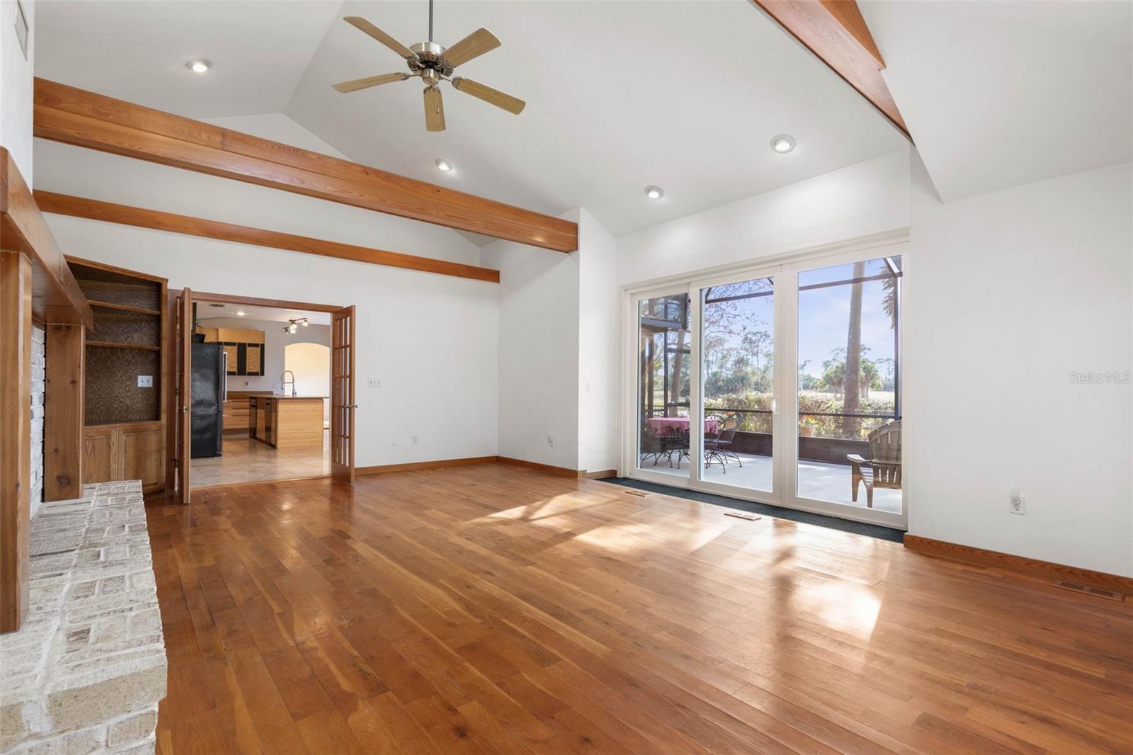 Image 25 of 89 For 322 Wellington Drive