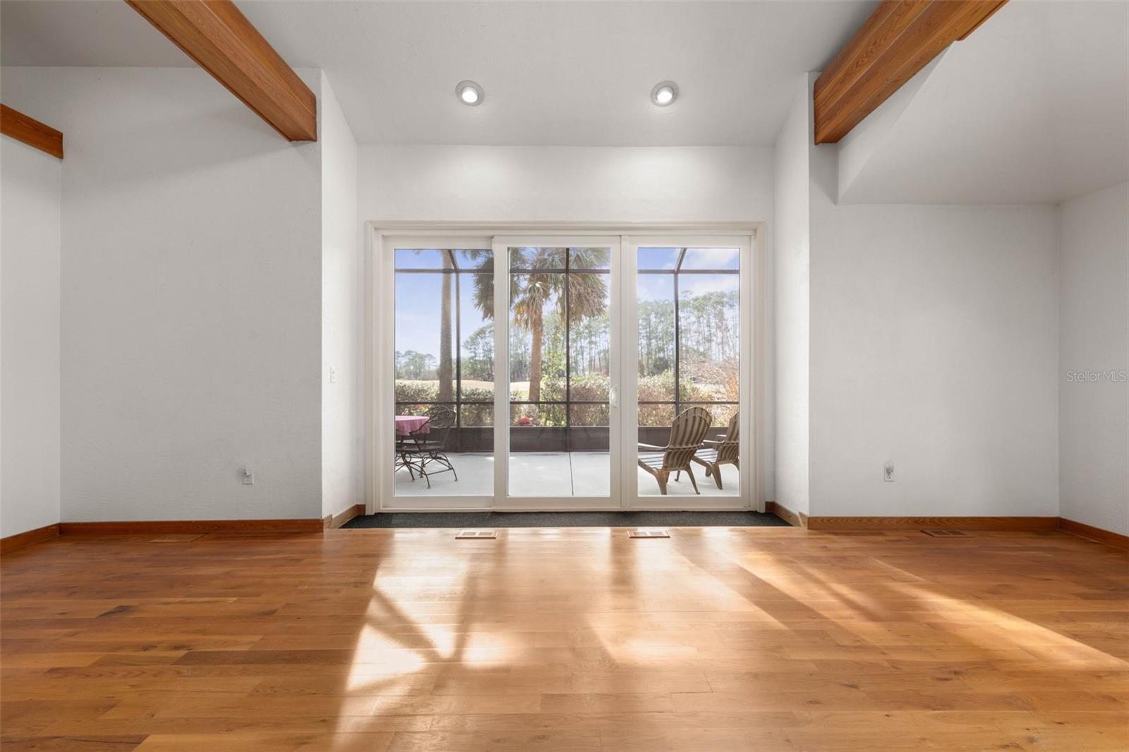 Image 26 of 89 For 322 Wellington Drive