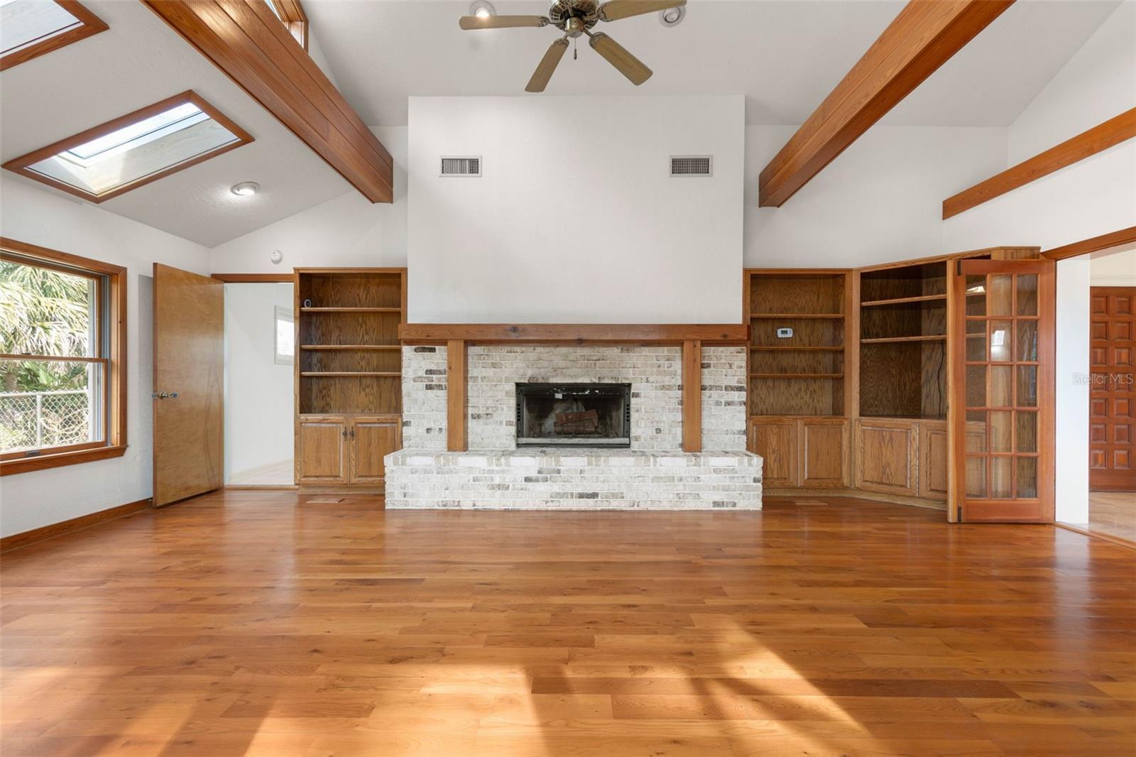 Image 27 of 89 For 322 Wellington Drive