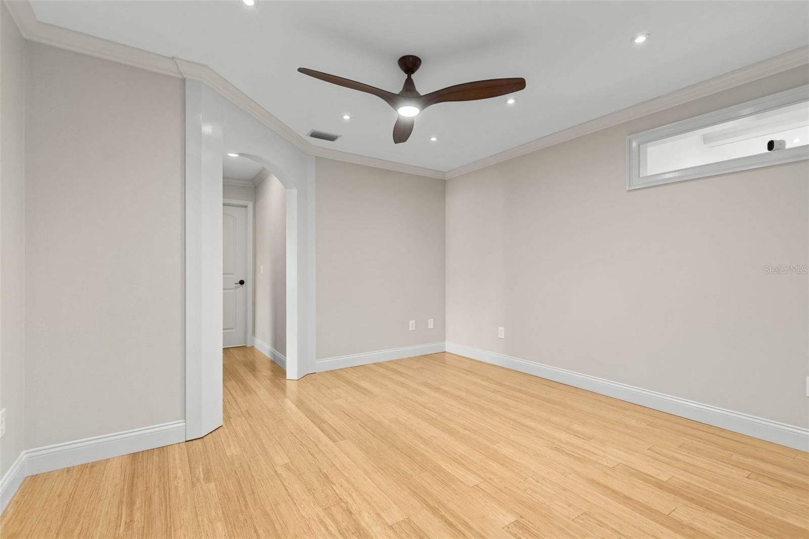 Image 38 of 89 For 322 Wellington Drive