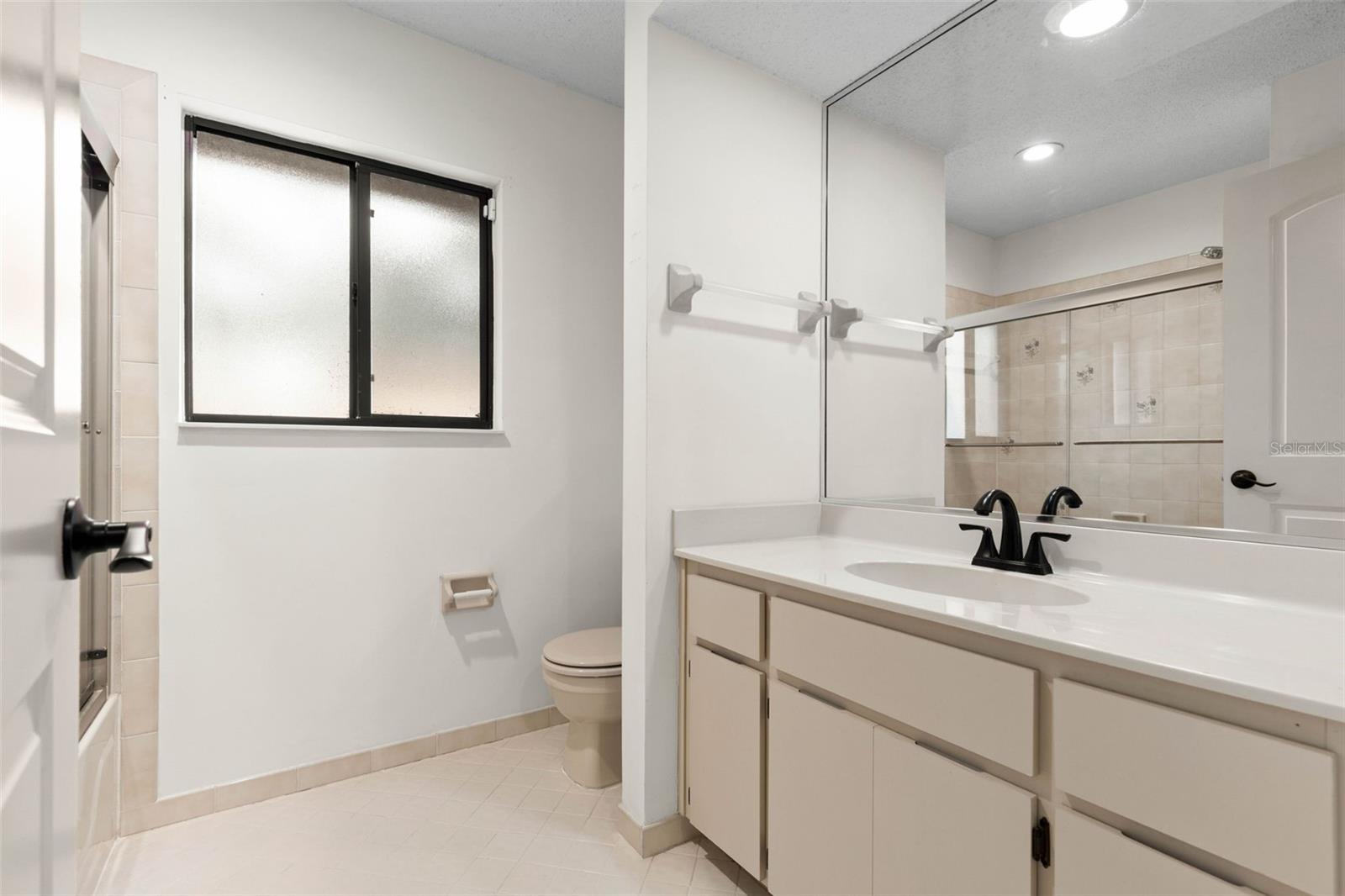 Image 44 of 89 For 322 Wellington Drive