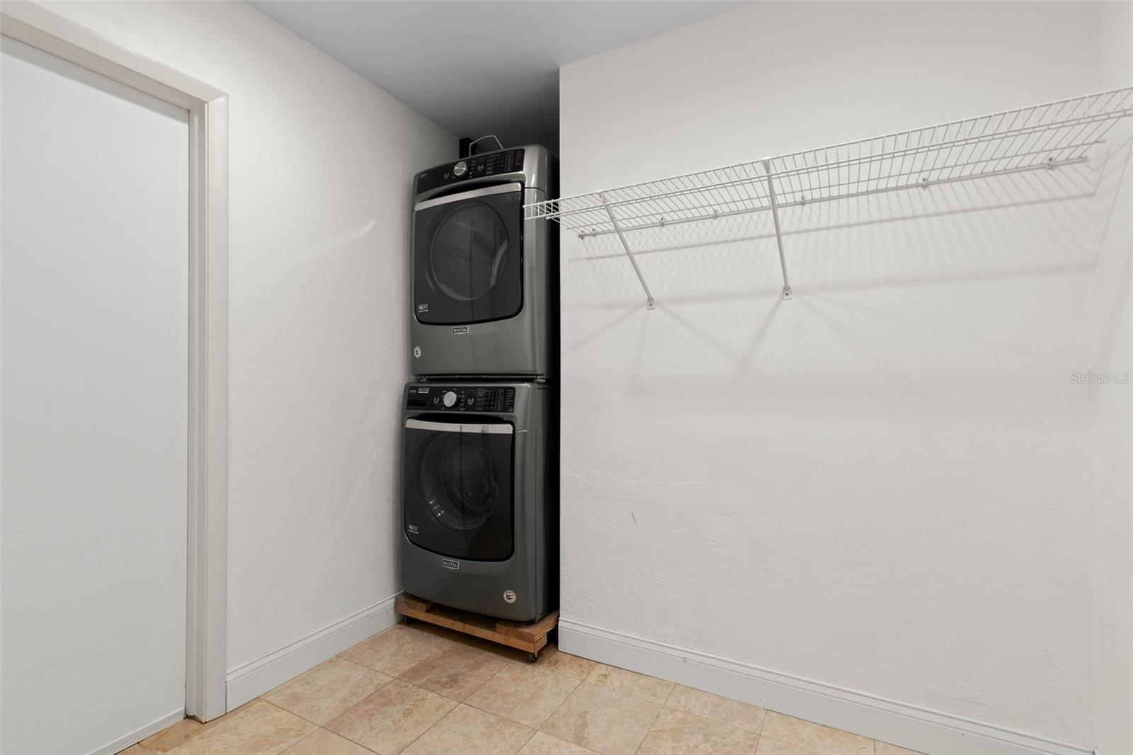 Image 51 of 89 For 322 Wellington Drive