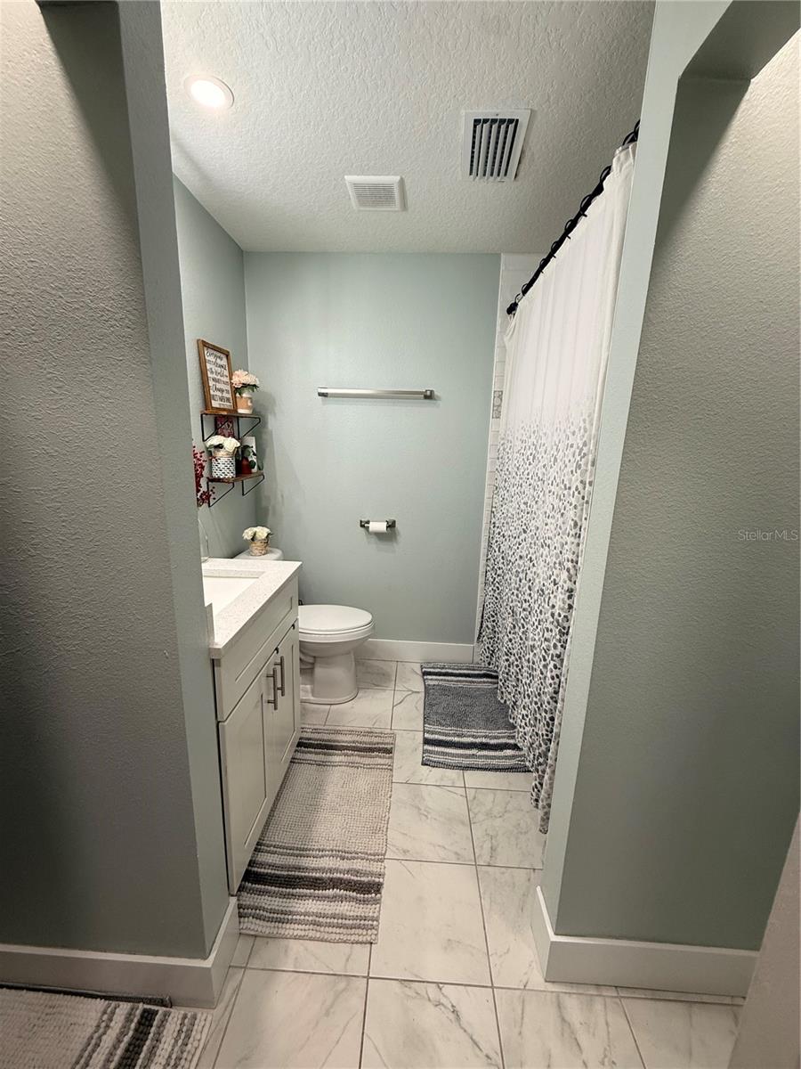 Image 12 of 21 For 360 Palm Circle