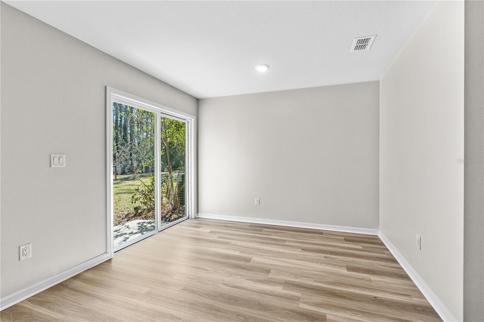 Image 14 of 39 For 2 Union Court