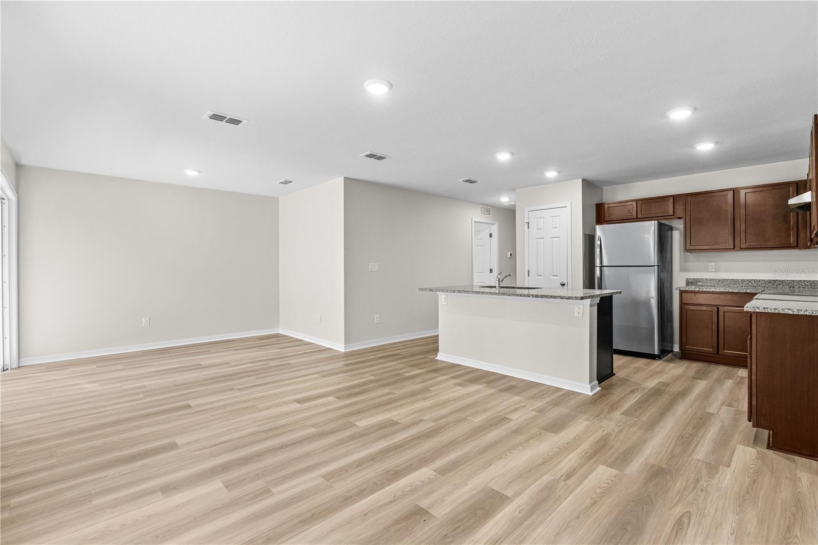 Image 21 of 39 For 2 Union Court