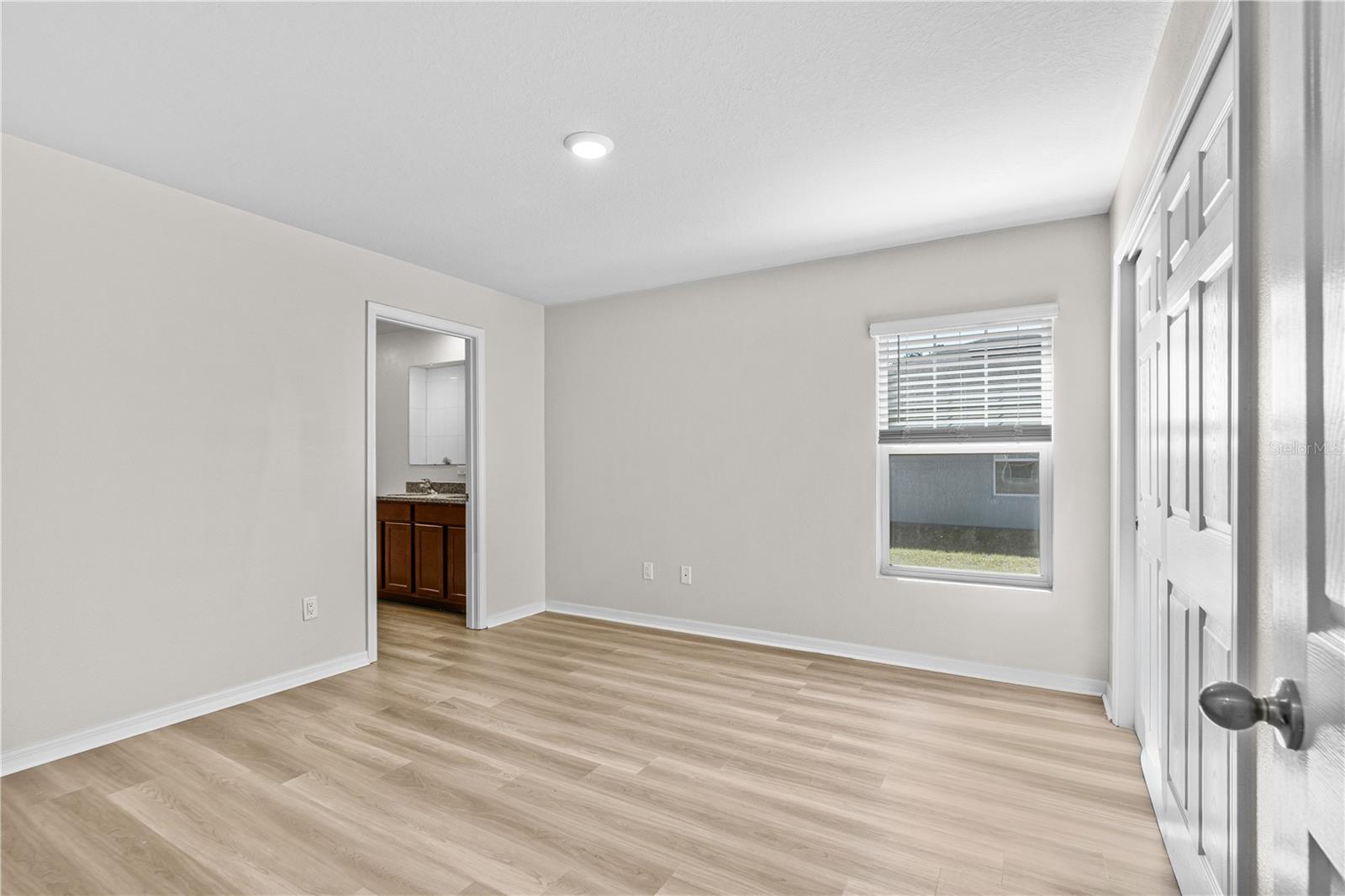 Image 27 of 39 For 2 Union Court