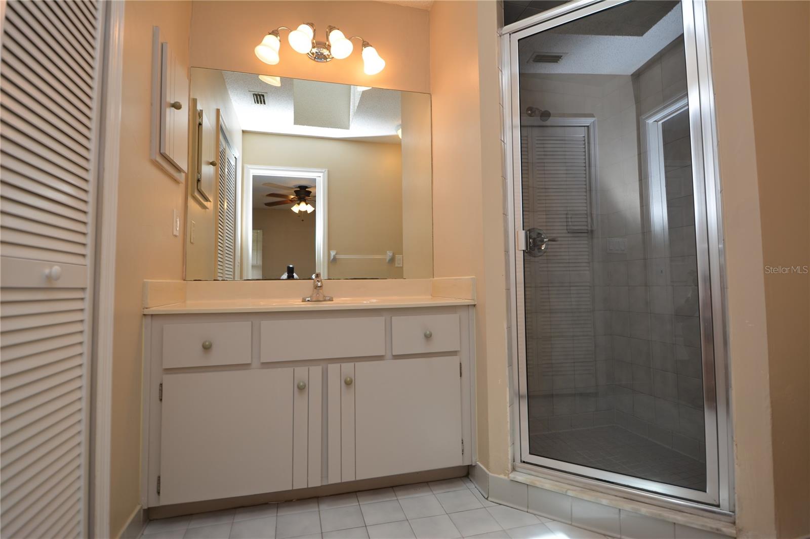 Image 21 of 34 For 30 Farmsworth Drive B