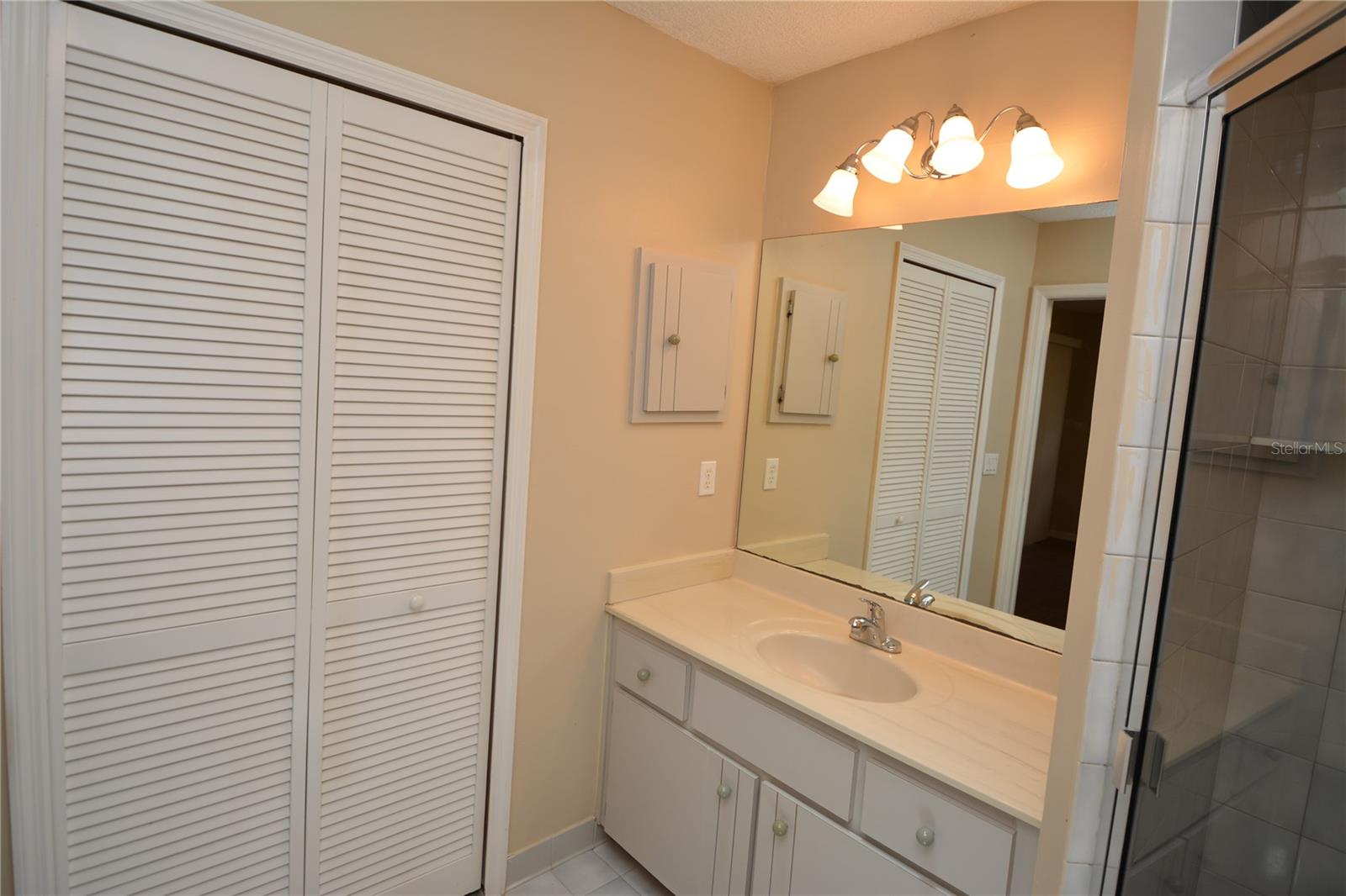 Image 22 of 34 For 30 Farmsworth Drive B